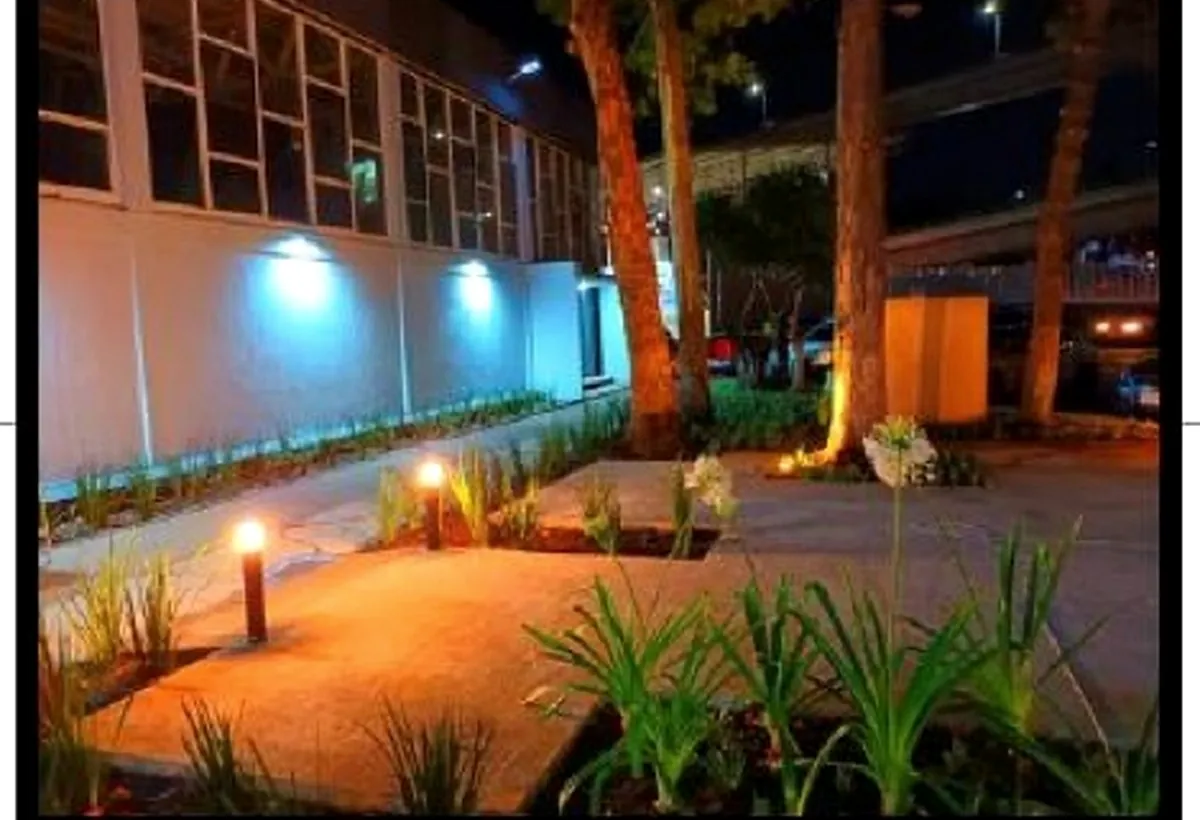 Plaza exterior del Comité Olímpico Mexicano terminada